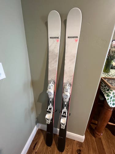 Women's 2021 Rossignol 160 cm All Mountain Black Ops Dreamer 90 Skis With Bindings Max Din 10 (Used)