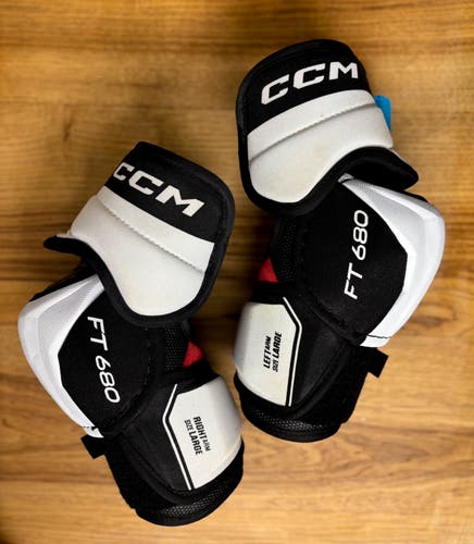 CCM JetSpeed FT680 Elbow Pads - Senior Large  (Good Condition)