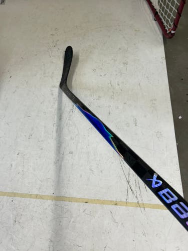 Senior Bauer Vapor Flylite Right Handed Hockey Stick P28 70 Flex Pro Stock (Used)