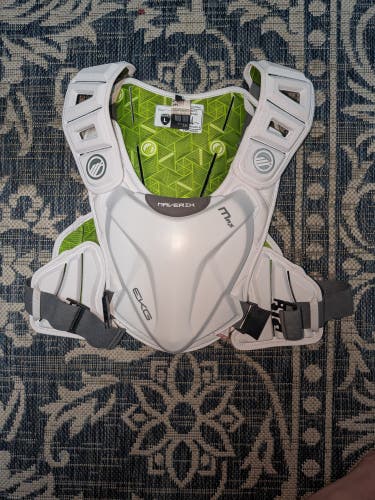 Maverik Max EKG Speed Lacrosse Shoulder Pads - 2025 Models (Used)