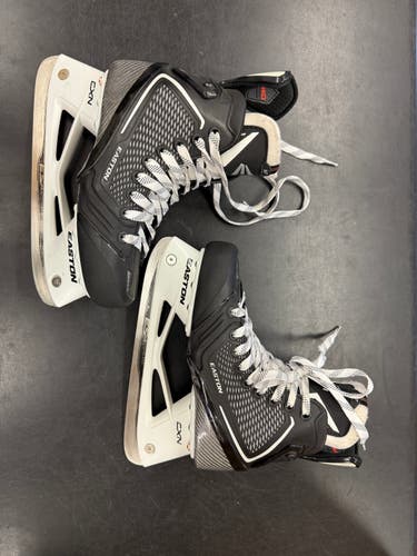 Easton Mako M7 Hockey Skates Regular Width Size 5.5 (Used)