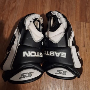 Easton S5 Gloves 14" (Used)