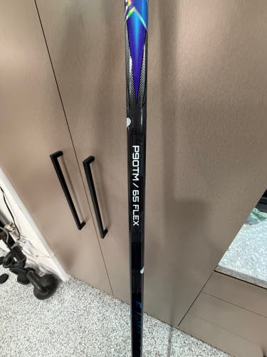 Intermediate Bauer Vapor Flylite Left Hand Hockey Stick P90TM 65 Flex (Used)