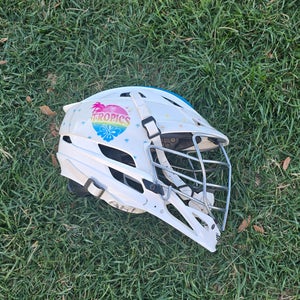 Adrln Tropics Cascade R Helmet