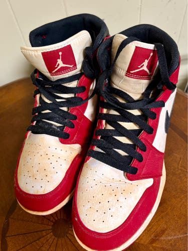 Red Men's Size M 8.5 (W 9.5) Adult Nike Air Jordan High Top Molded Cleats (Used)