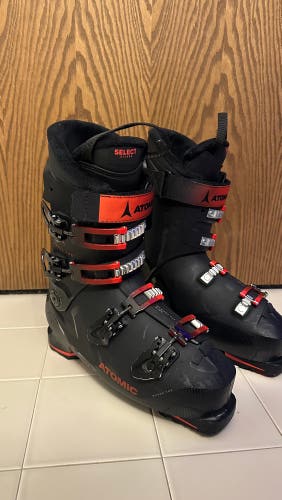 Mondo 29 & 29.5 Men's Atomic Hawx Magna All Mountain Ski Boots Medium Flex (Used)