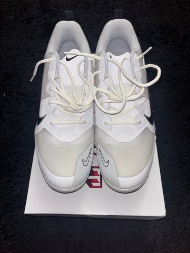 White Men's Size M 11.5 (W 12.5) Adult Nike Trout Low Top Metal (New)