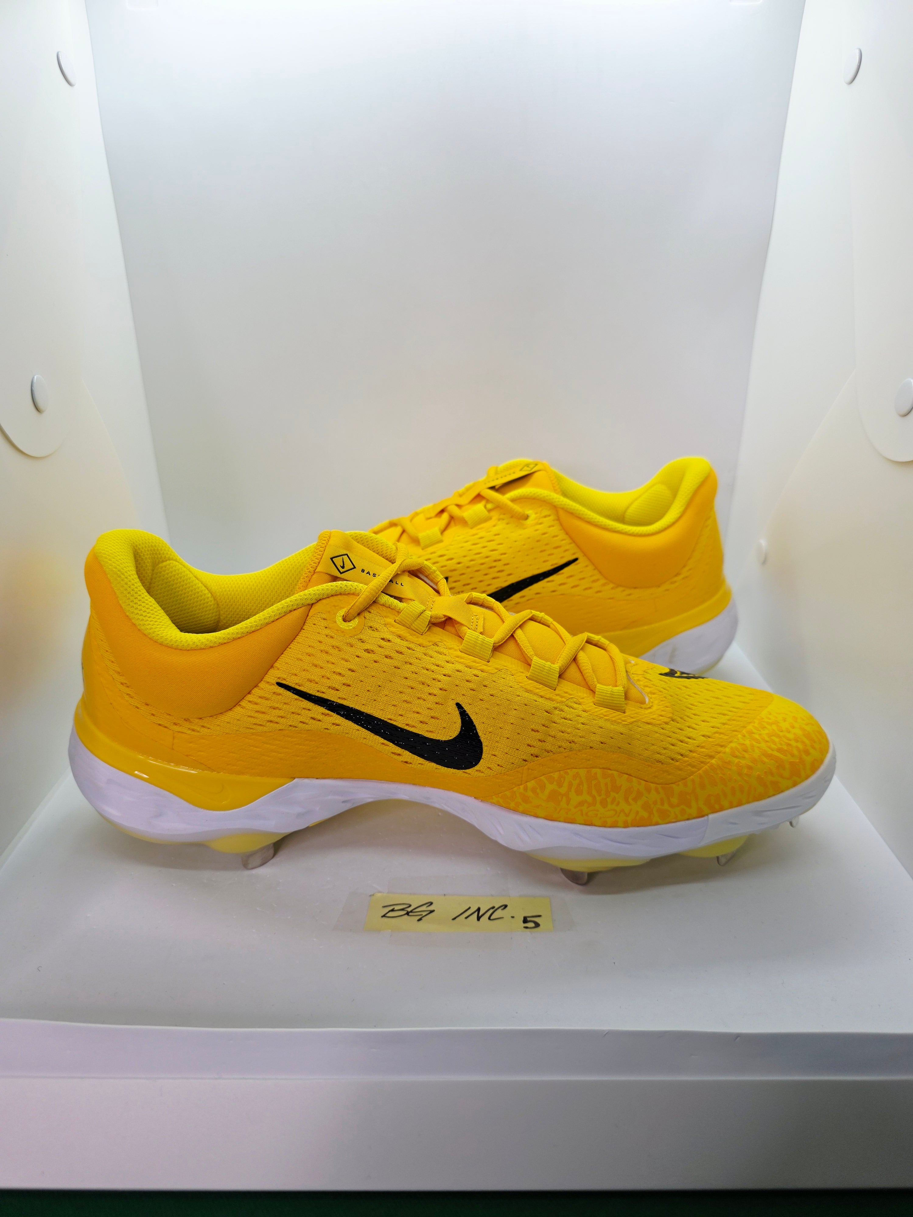 Nike Alpha Huarache Elite 4 Low TB White Amarillo Size 9.5 Nike Alpha Huarache Elite 4 Turf Softball - DV0496-006  main image 3
