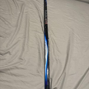 Intermediate Bauer Vapor Flylite Right Handed Hockey Stick P92 65 Flex (New)