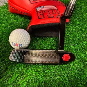 Black Unisex 2012 Bettinardi Studio Stock Blade Right Handed Putter 35" (Used)