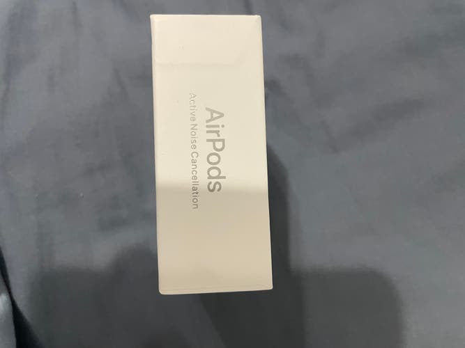 AirPod 4 (opened but never used)