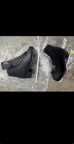 American Figure Skates (New)