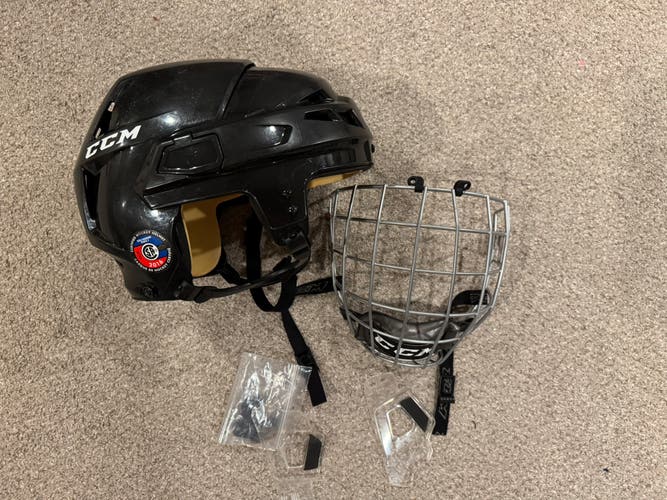 Large CCM Vector V08 Helmet (Used)