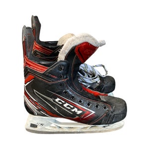 Used CCM FT 480 Junior Hockey Skate Junior 05.5 11883-S000158077
