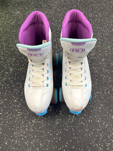 Used RollerDerby ROLLER STAR 600 Senior Roller Quad Skates White Senior 9 11849-S000037201