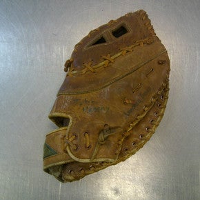 Used HOLLANDER 1ST BASE MITT BB/SB First Base RH Throw Brown 12" 11339-S000199350