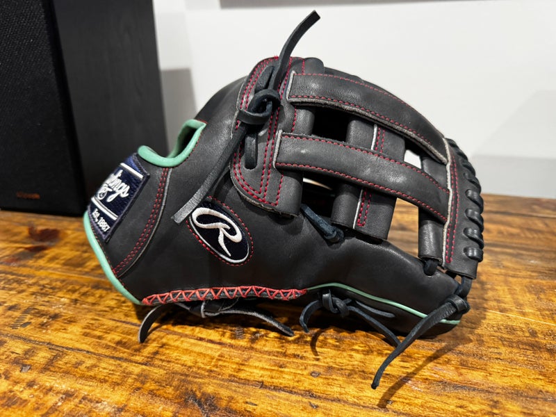 Rawlings Heart of the Hide RH Baseball Glove 12" (Used)
