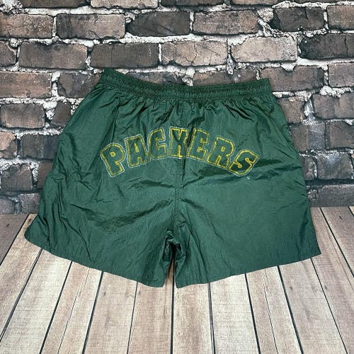 Vintage Green Bay Packers NFL Lee Sport Nylon Spell Out Shorts Green Size Large