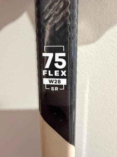 Senior Warrior Alpha LXT Right Handed Hockey Stick W28 75 Flex (New)