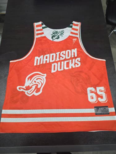 Large/Extra Large Men's Jersey (New)