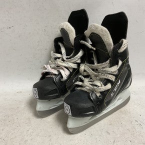 Used CCM TACKS 9040 Youth Hockey Skate Youth 10.0 11855-S000199379