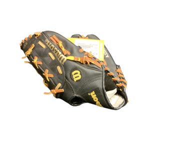 Used Wilson A2295 BB/SB Glove RH Throw Black 10 1/2" 11846-S000101003