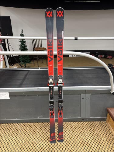 Volkl Racetiger 183cm 25m GS Racing Ski W/ Marker Comp 16 USED LIGHTLY!!!