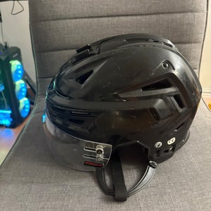 Large Bauer Re-Akt 150 Helmet (Used)