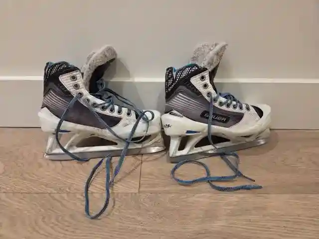 Bauer Hockey Goalie Skates Size 3 (Used)