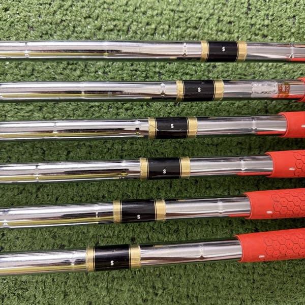 Cobra AMP Orange Iron Set 5-PW True Temper Stiff Flex Dynalite 90  display picture 1
