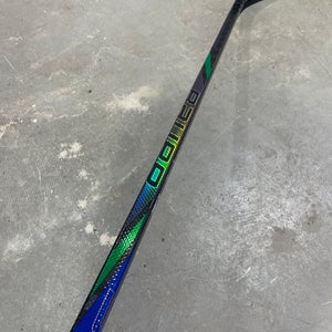 Dressed BAUER Nexus Tracer Pro Stock Hockey Stick Grip P92M 77 Flex Right 76912