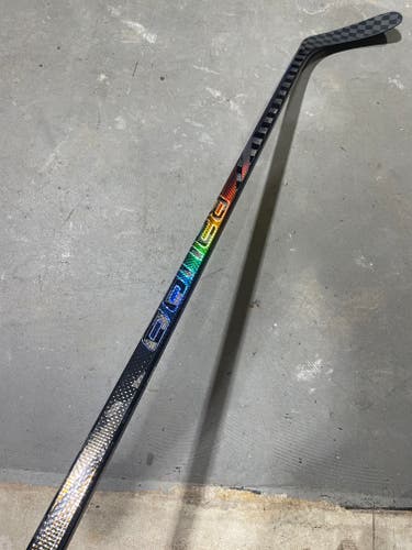 Dressed BAUER Nexus Tracer Pro Stock Hockey Stick Grip P46 77 Flex Right 66779