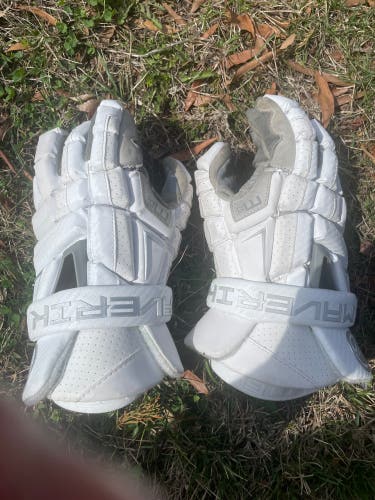 Maverik M6 Lacrosse Gloves (Used)