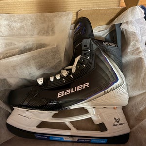 Bauer Vapor Flylite Hockey Skates 10.5 (New) fit 2