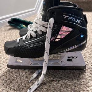 2024 True Catalyst 9x4 Hockey Goalie Skates Regular Width 10 (New)