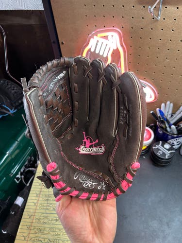 Rawlings Fastpitch RHT Softball Glove RHT, 11" (Used)