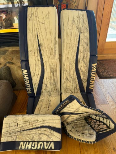 35+2" Vaughn Ventus SLR Pro Carbon Regular Goalie Full Set (Used)