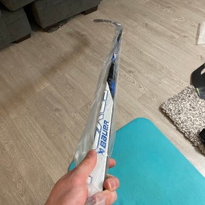 Senior Bauer Nexus Pro Right Handed Hockey Stick P28 87 Flex Pro Stock (New)