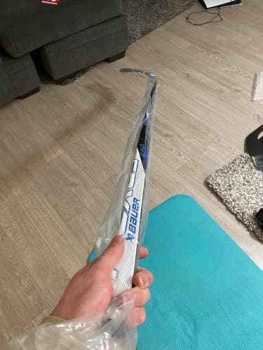 Senior Bauer Nexus Pro Right Handed Hockey Stick P28 87 Flex Pro Stock (New)