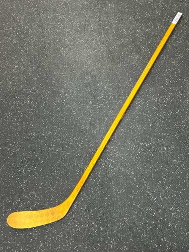 Right Handed P28 30 Flex Pro Stock (New) Goldout Stick Item#CCG38