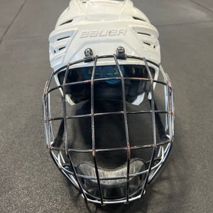 Large Bauer Re-Akt 150 Helmet (Used)