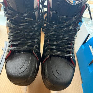 2023 Bauer Vapor X4 Hockey Skates FIT3 Size 11 (Lightly Used)
