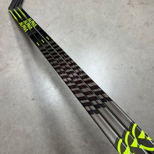 3 PACK 85 Flex P28 Senior Warrior Alpha LX20 Right Hand Hockey Stick Pro Stock (New)