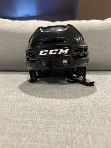 CCM Tacks 910 Helmet (Size Small)
