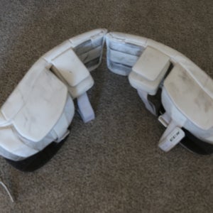 31" 2021 CCM Eflex 5.9 Goalie Leg Pads (Used)