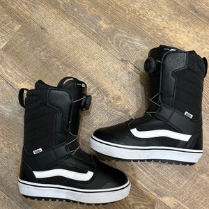 Vans Juvie OG BOA Snowboard Boots | Size 4 (Kids)