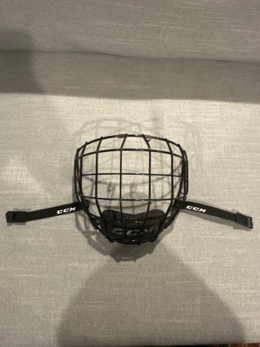 Small CCM FM580 (Used)