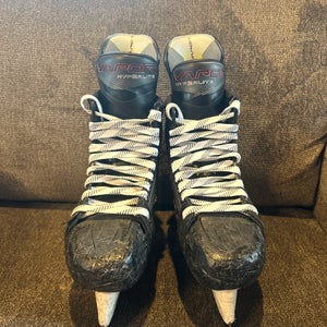 Bauer Vapor Hyperlite 2 Hockey Skates Fit 1 Size 7 (Used) with Superfeet and FLY-TI blades
