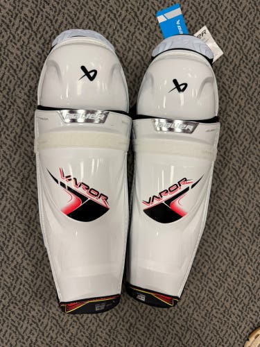 Senior Bauer Vapor Flypro 15" Shin Pads (New)