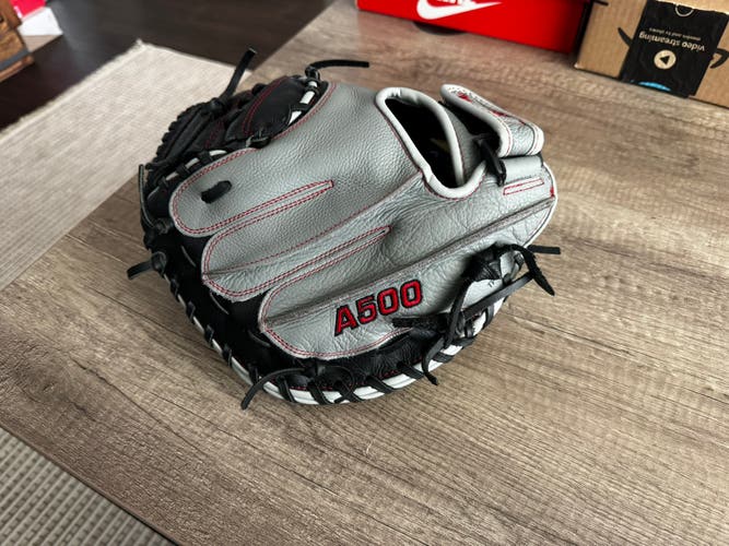 Wilson A500 RH Catcher's Baseball Glove 32" (Used)